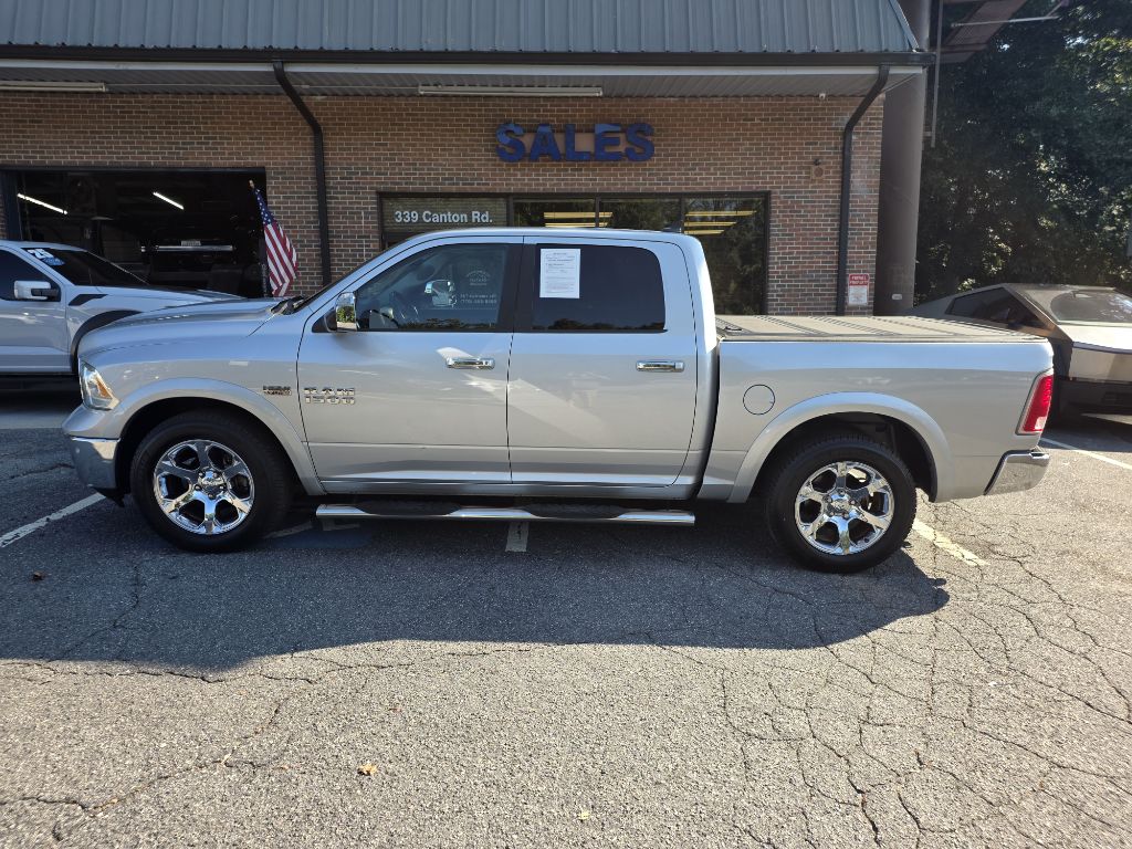 Photo 2 of this RAM 1500