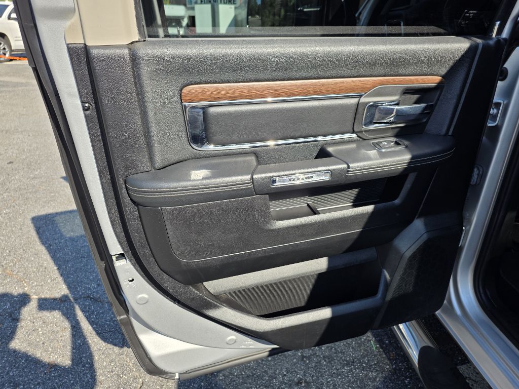 Photo 23 of this RAM 1500