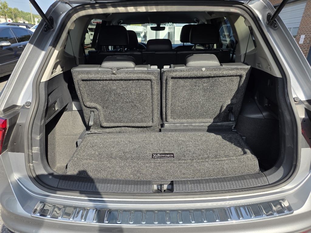 Photo 20 of this VOLKSWAGEN TIGUAN