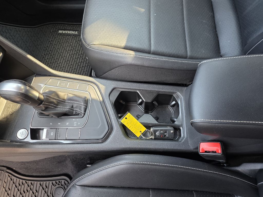 Photo 11 of this VOLKSWAGEN TIGUAN