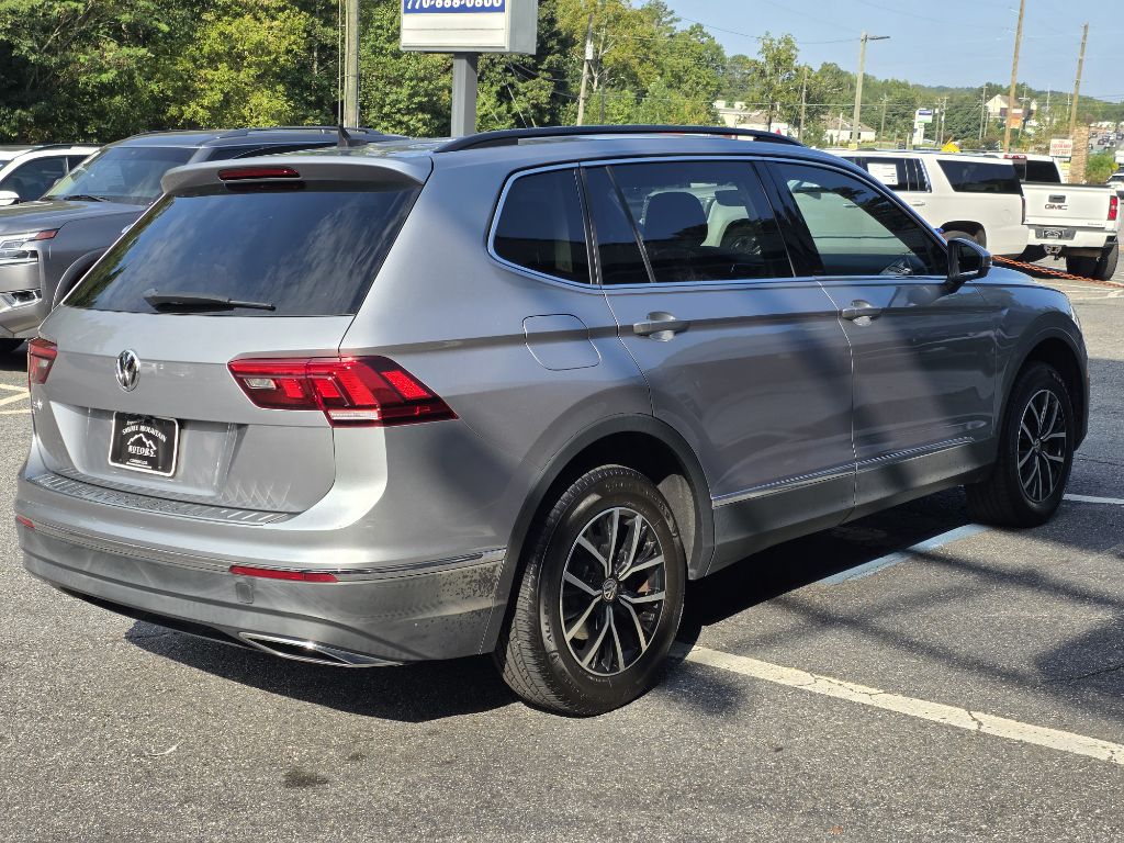 Photo 5 of this VOLKSWAGEN TIGUAN