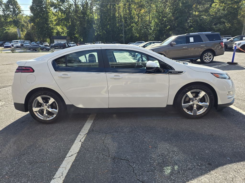 Photo 6 of this CHEVROLET VOLT