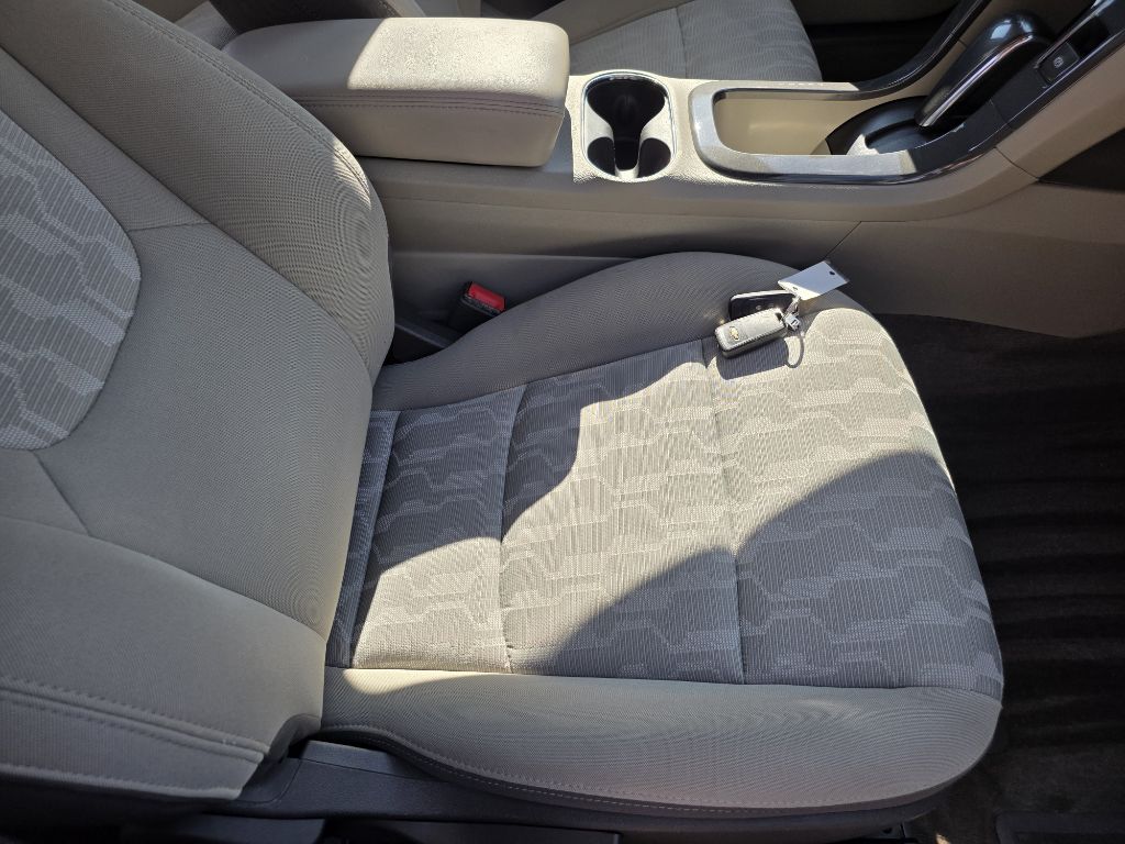 Photo 27 of this CHEVROLET VOLT