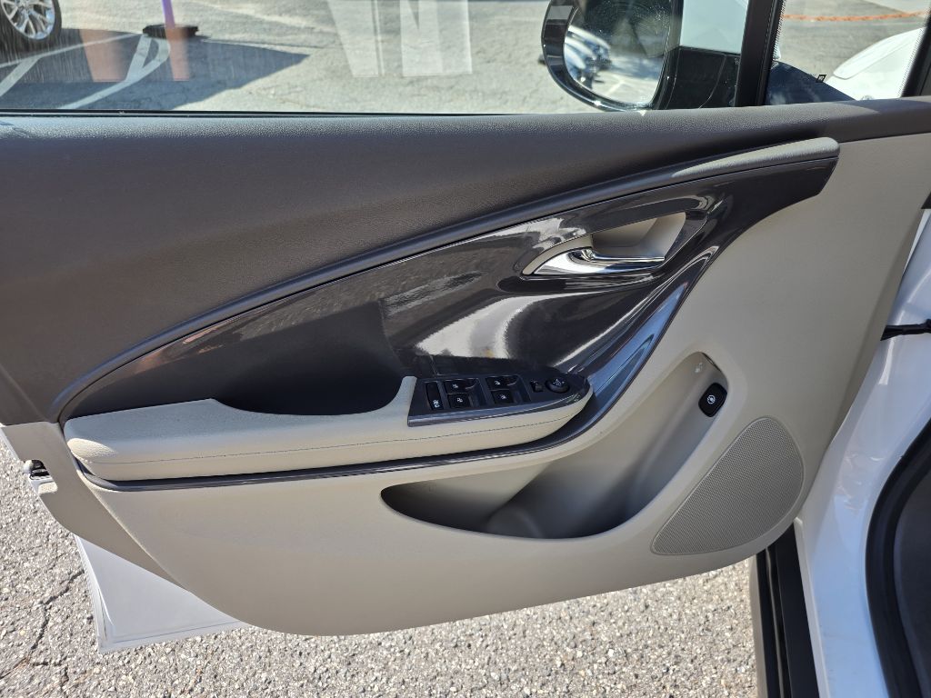 Photo 11 of this CHEVROLET VOLT