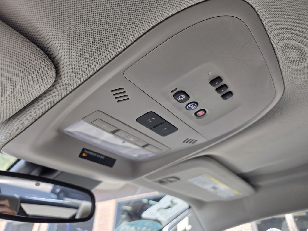 Photo 19 of this CHEVROLET VOLT