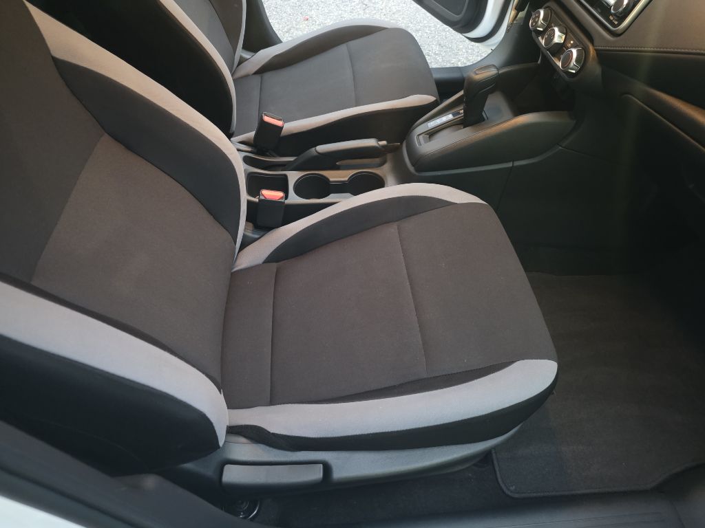 Photo 16 of this NISSAN VERSA