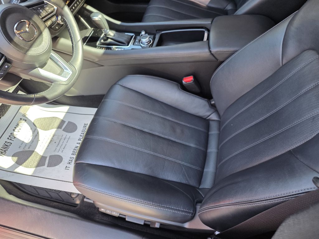 Photo 10 of this MAZDA MAZDA6