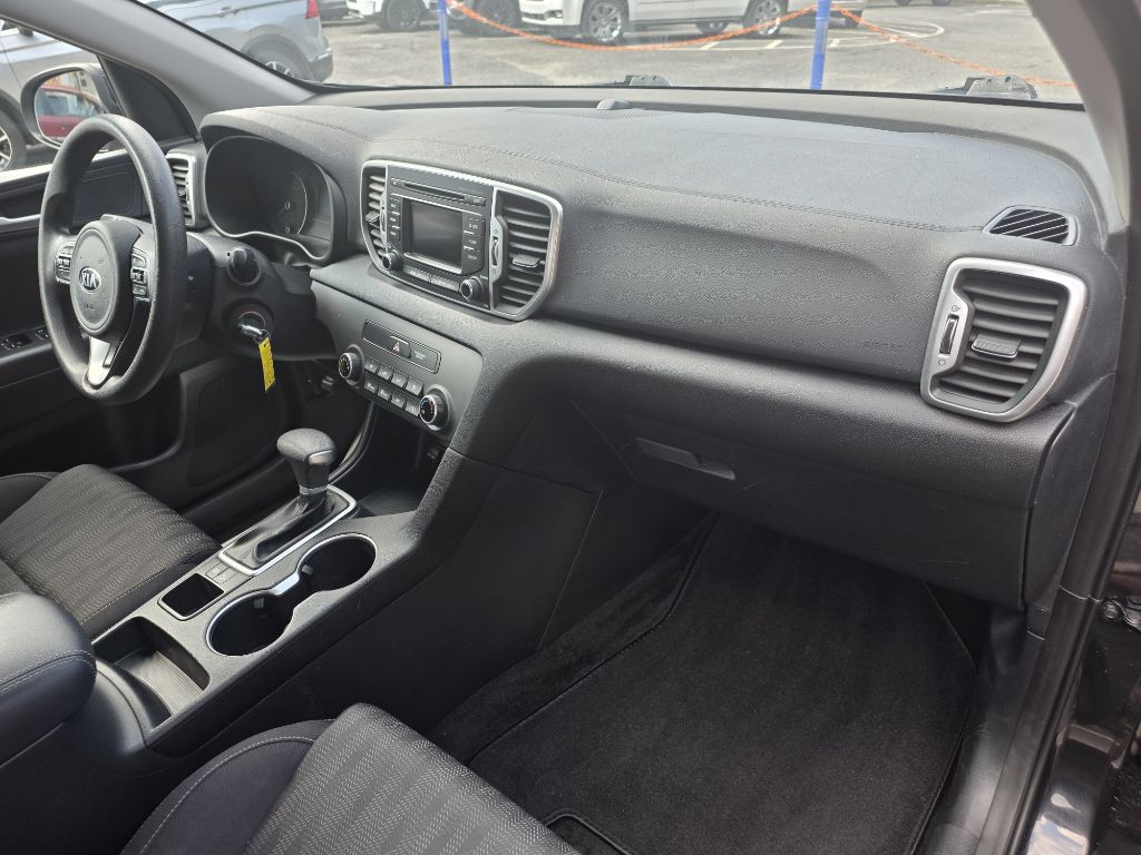Photo 23 of this KIA SPORTAGE