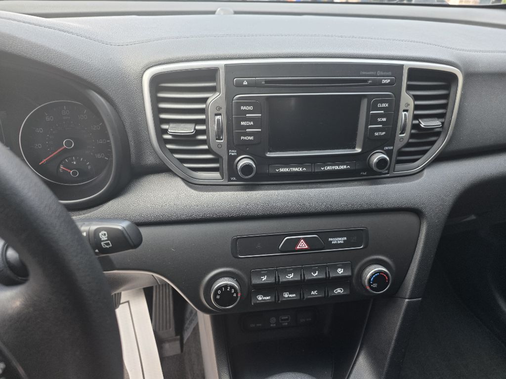 Photo 14 of this KIA SPORTAGE