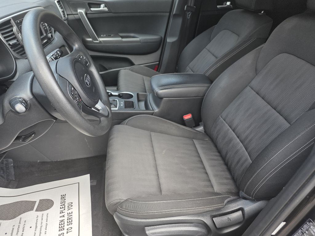 Photo 10 of this KIA SPORTAGE