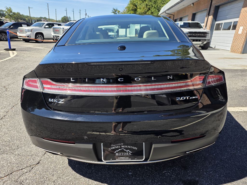 Photo 4 of this LINCOLN MKZ