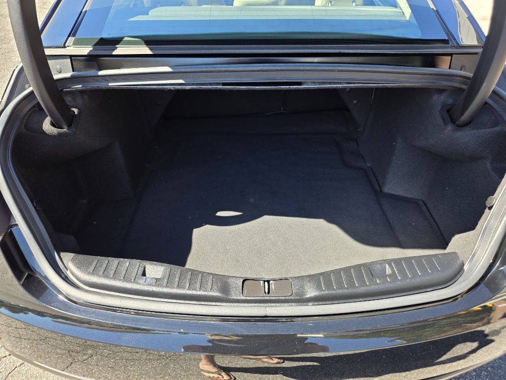 Photo 24 of this LINCOLN MKZ