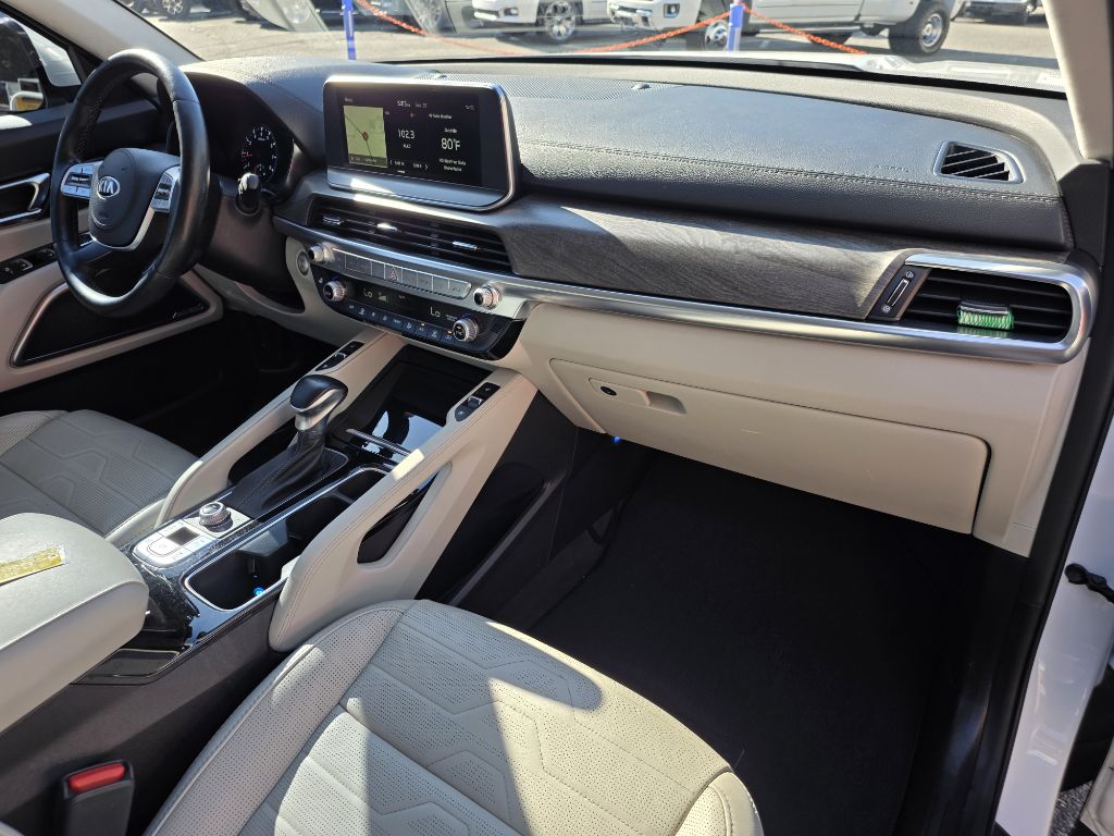 Photo 33 of this KIA TELLURIDE