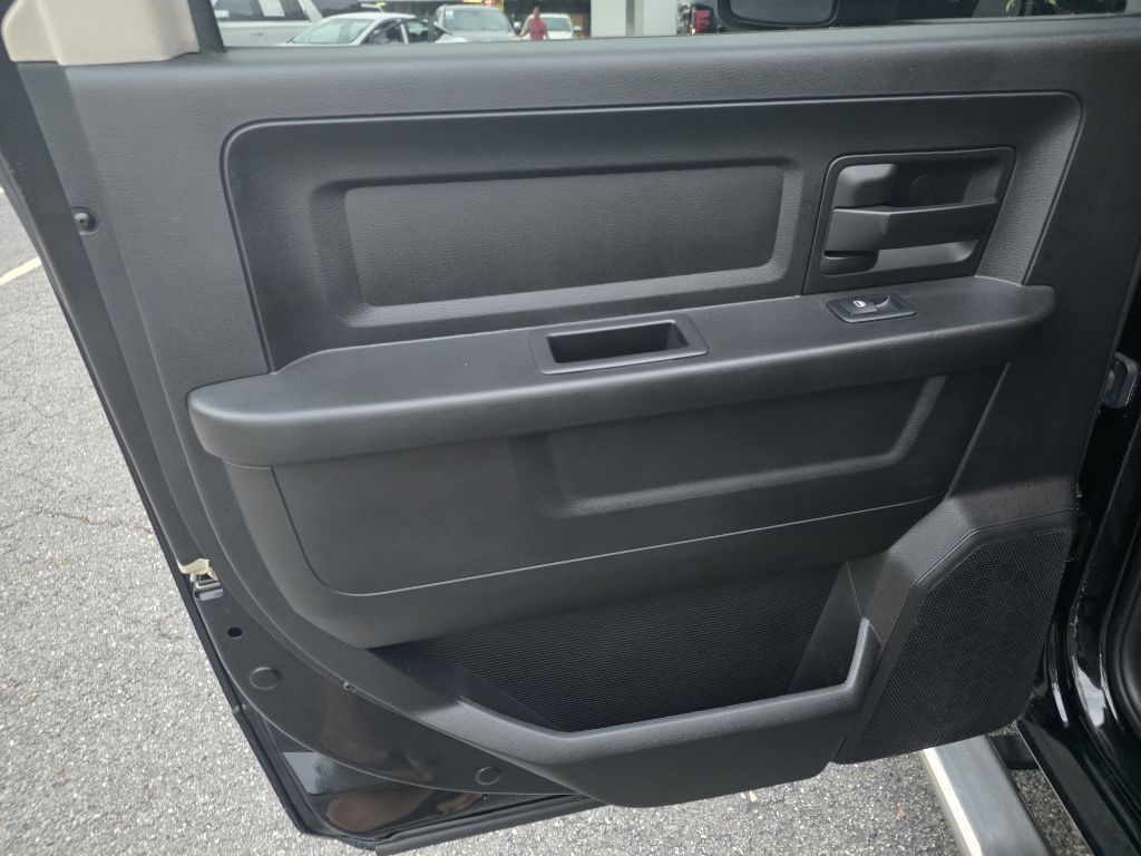 Photo 16 of this RAM 1500 CLASSIC