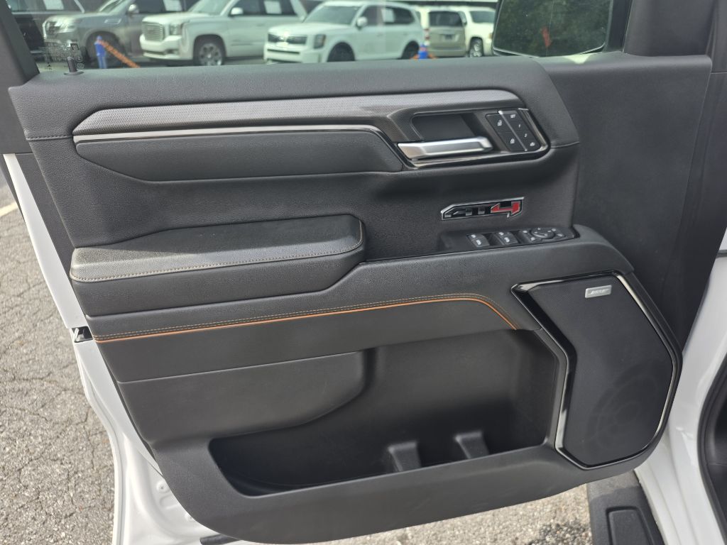 Photo 22 of this GMC SIERRA 1500