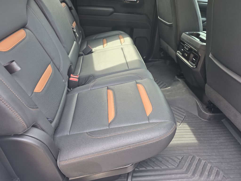 Photo 27 of this GMC SIERRA 1500