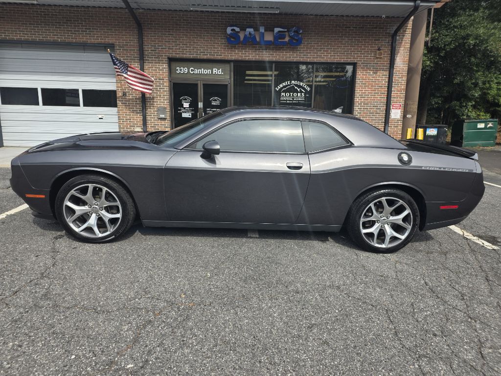Photo 2 of this DODGE CHALLENGER