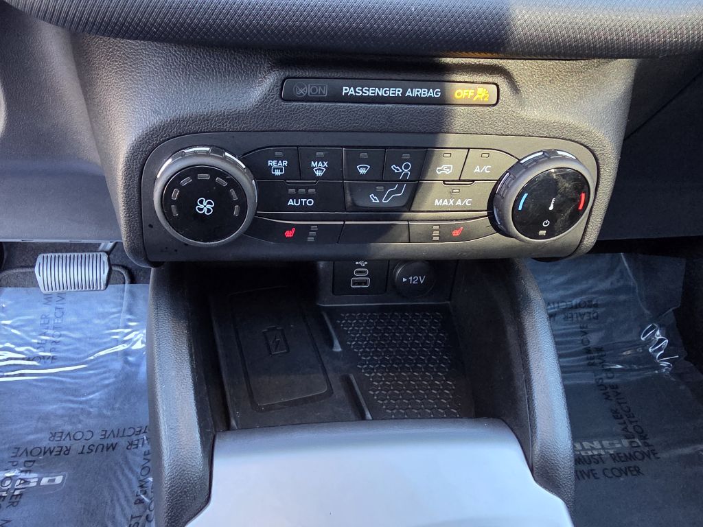 Photo 13 of this FORD BRONCO SPORT