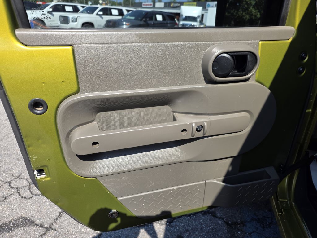 Photo 15 of this JEEP WRANGLER UNLIMI