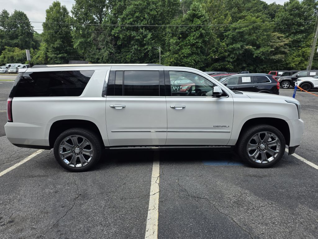 Photo 6 of this GMC YUKON XL