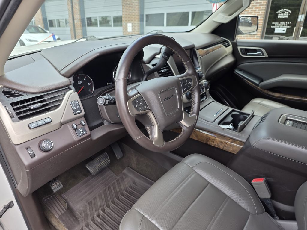 Photo 9 of this GMC YUKON XL