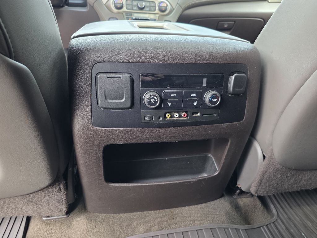 Photo 25 of this GMC YUKON XL