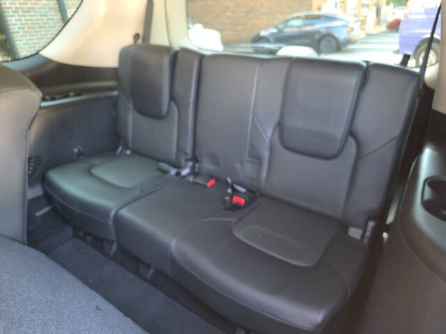 Photo 16 of this NISSAN ARMADA