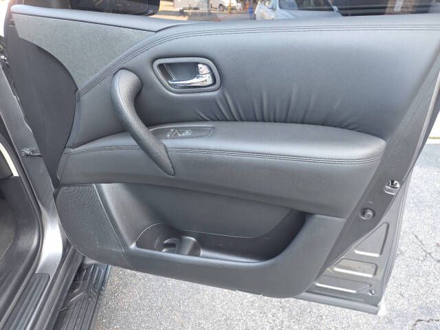 Photo 22 of this NISSAN ARMADA