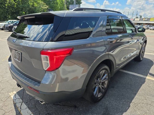 Photo 6 of this FORD EXPLORER
