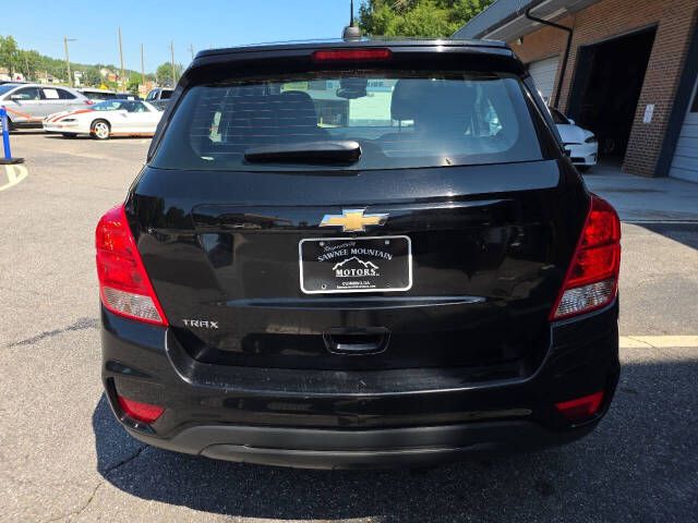 Photo 5 of this CHEVROLET TRAX