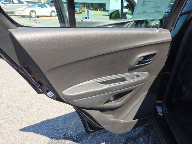 Photo 19 of this CHEVROLET TRAX