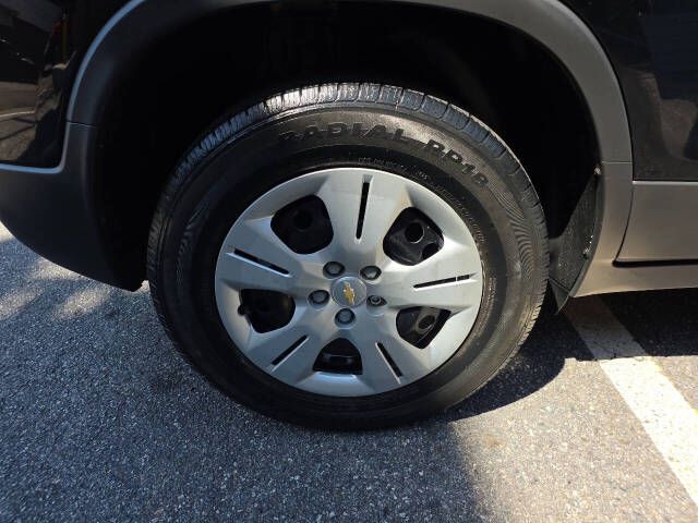 Photo 25 of this CHEVROLET TRAX