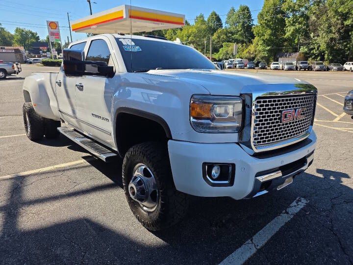 Photo 8 of this GMC SIERRA 3500HD