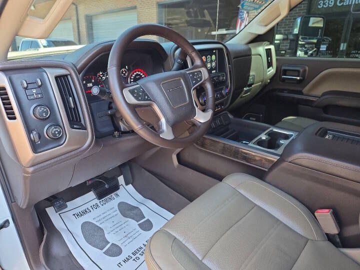 Photo 10 of this GMC SIERRA 3500HD
