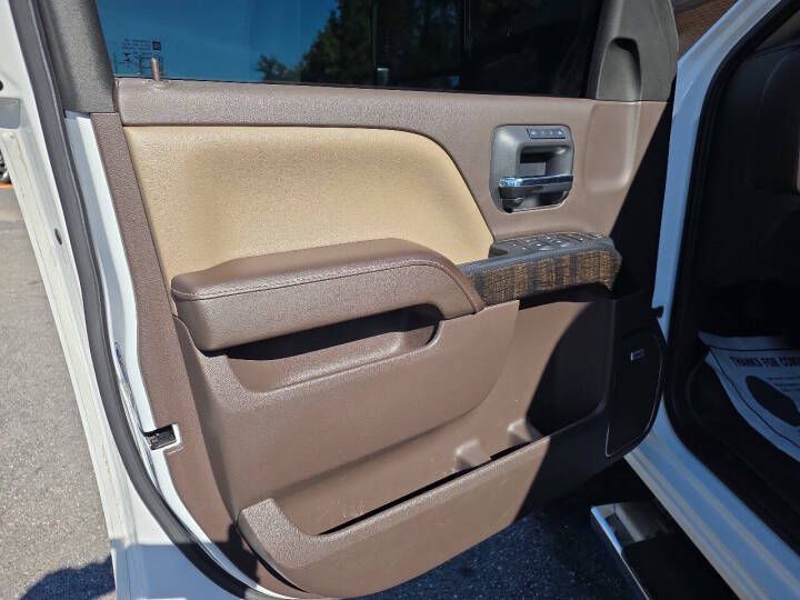Photo 12 of this GMC SIERRA 3500HD