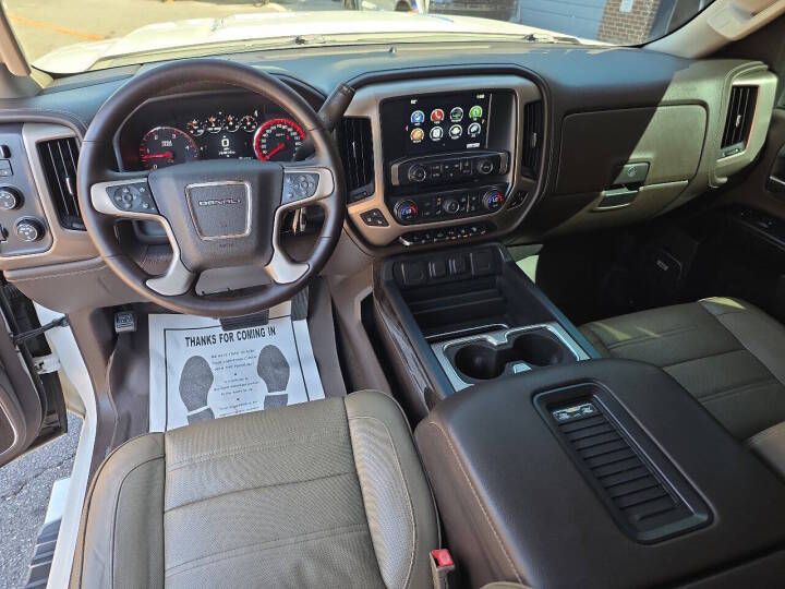 Photo 15 of this GMC SIERRA 3500HD