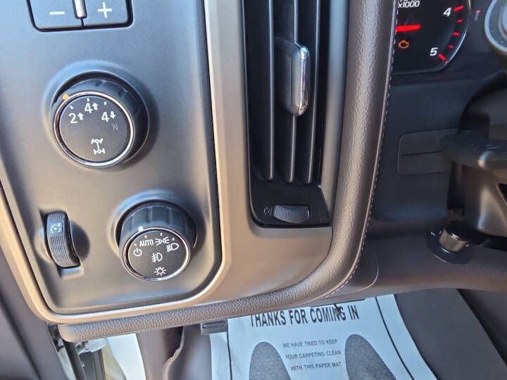 Photo 19 of this GMC SIERRA 3500HD