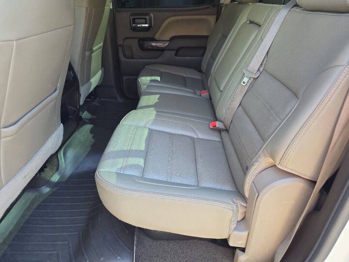 Photo 21 of this GMC SIERRA 3500HD