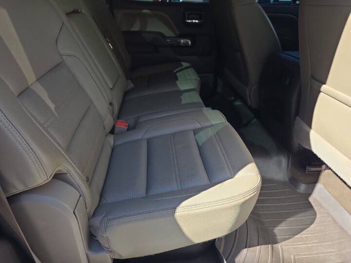 Photo 23 of this GMC SIERRA 3500HD