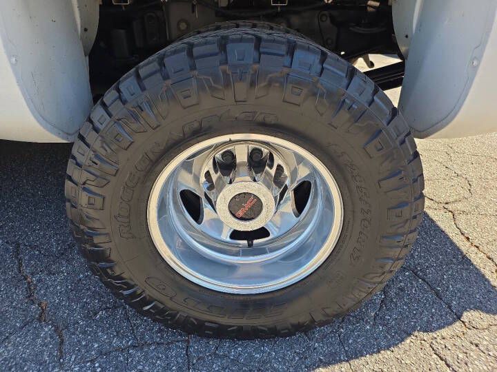 Photo 31 of this GMC SIERRA 3500HD