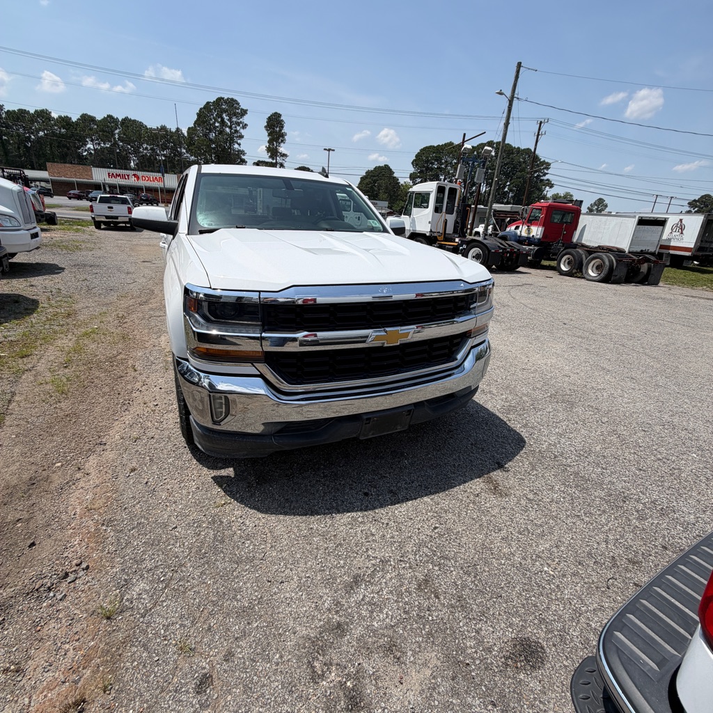 Photo 5 of this CHEVROLET SILVERADO 1500