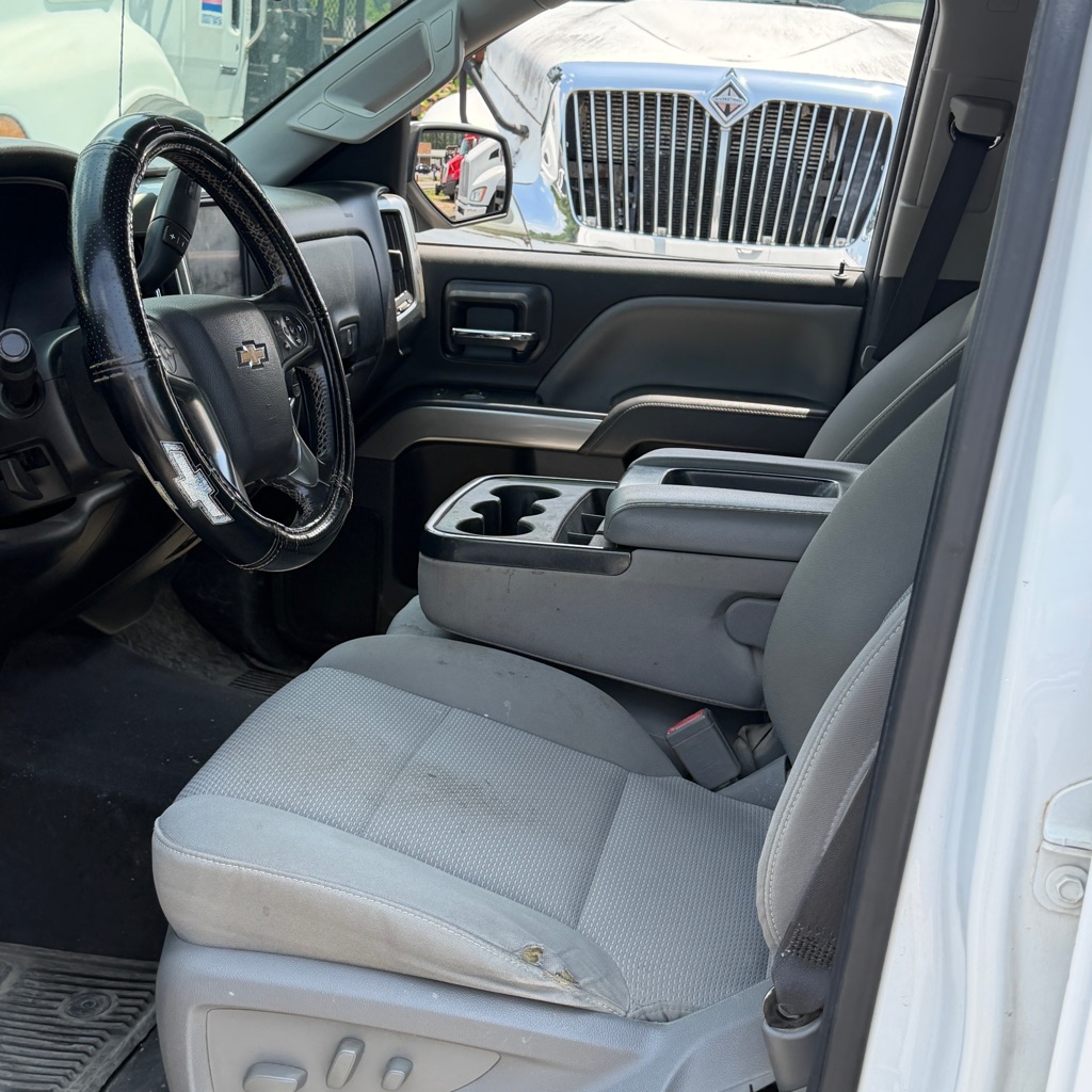 Photo 17 of this CHEVROLET SILVERADO 1500