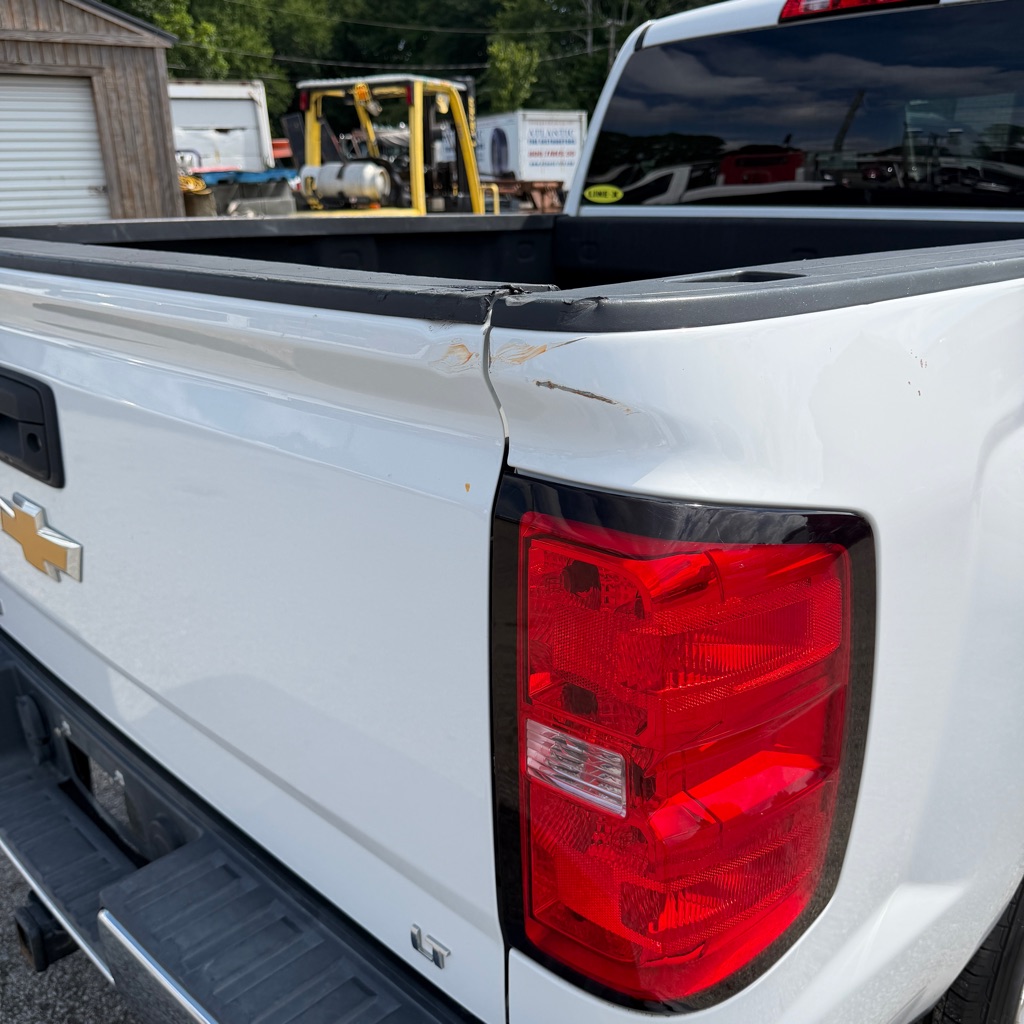 Photo 10 of this CHEVROLET SILVERADO 1500