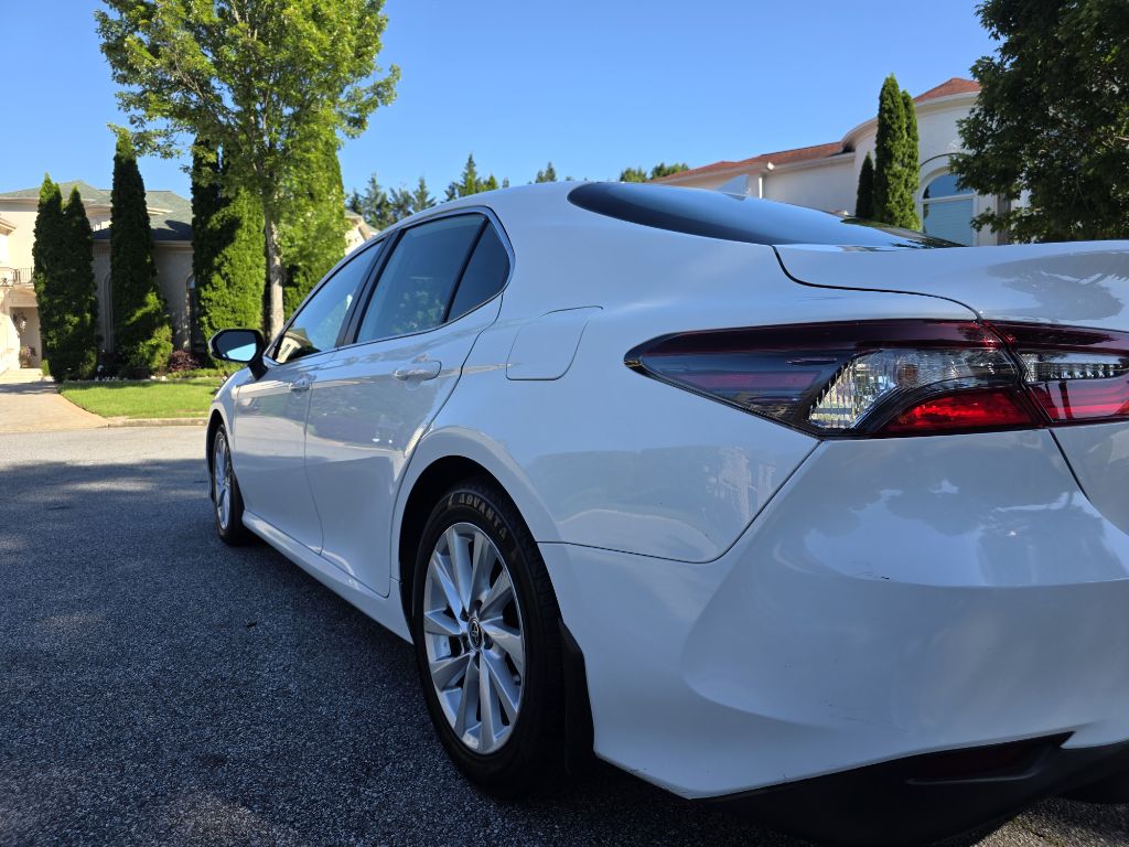 Photo 2 of this TOYOTA CAMRY