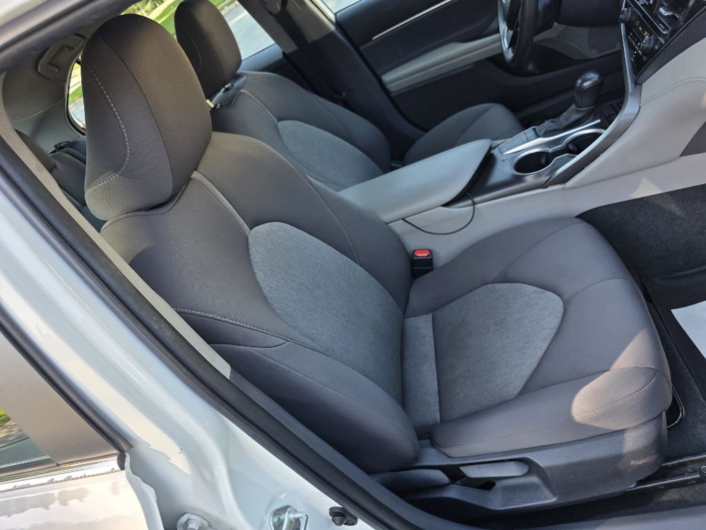 Photo 20 of this TOYOTA CAMRY