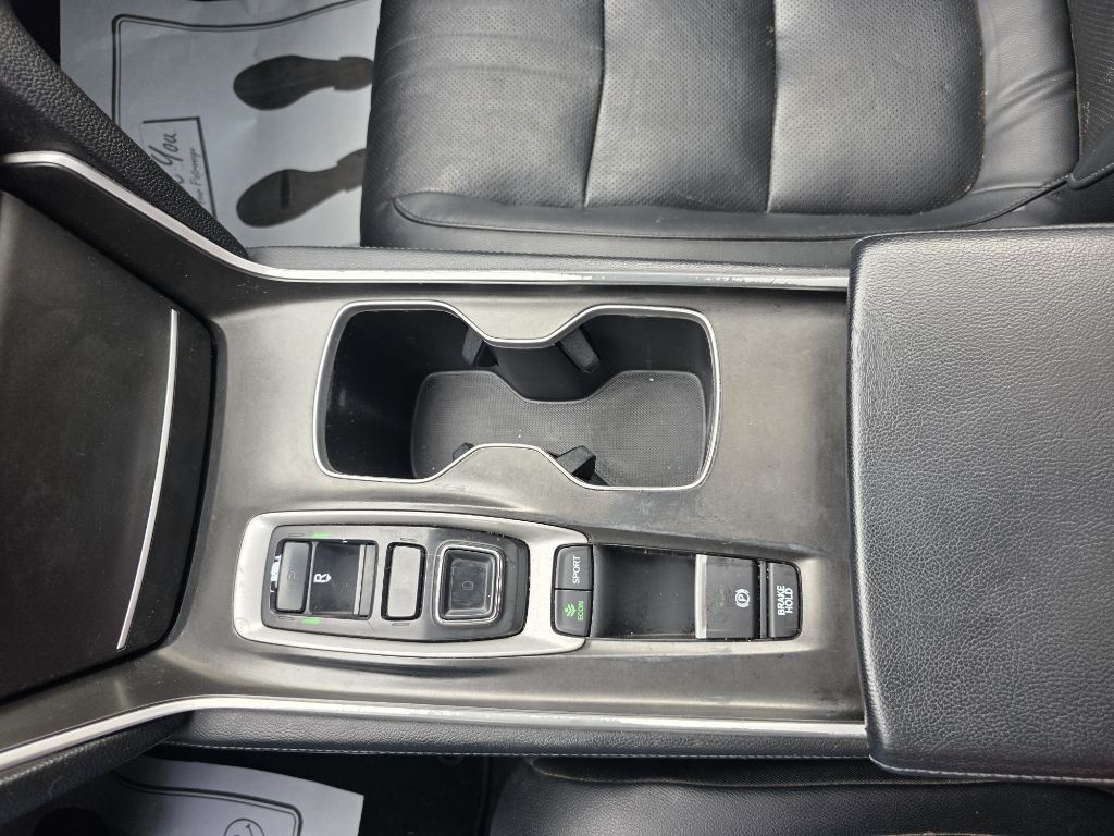 Photo 22 of this HONDA ACCORD