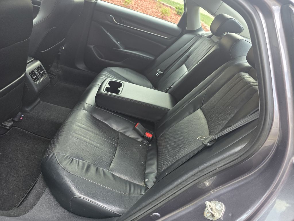 Photo 14 of this HONDA ACCORD