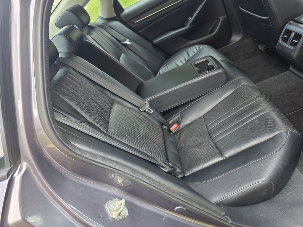 Photo 16 of this HONDA ACCORD