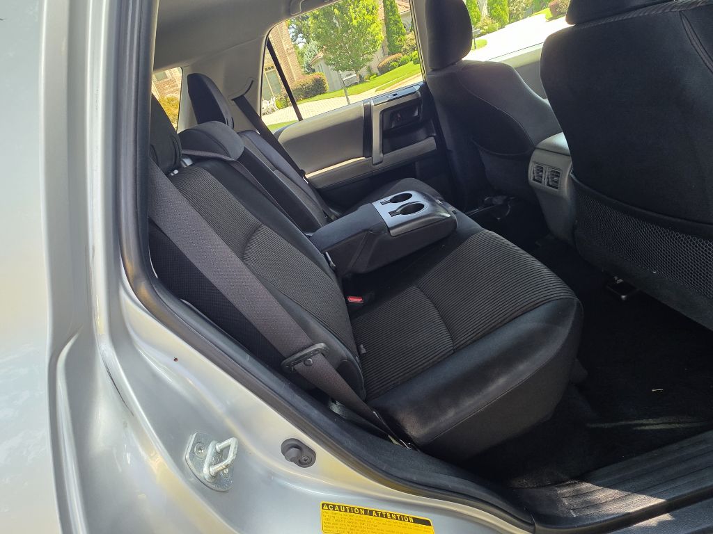 Photo 16 of this TOYOTA 4RUNNER