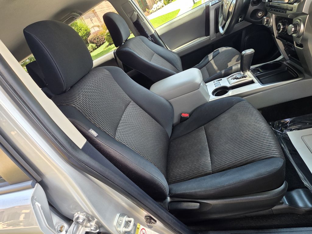 Photo 22 of this TOYOTA 4RUNNER